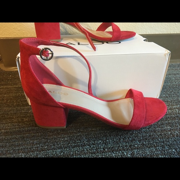Red opened toe Aldo low heels! - Picture 2 of 4